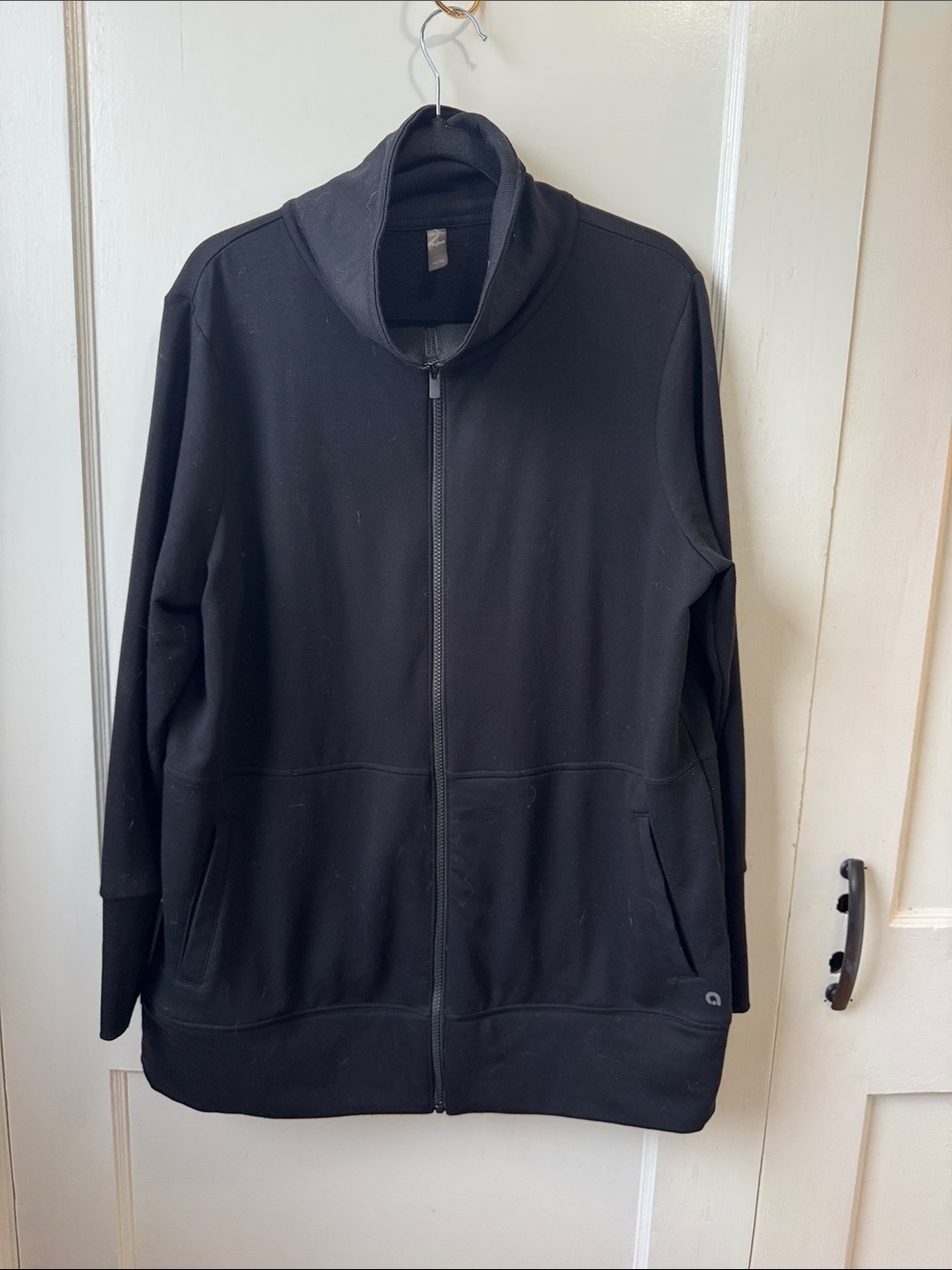 Hyba Tunic Length Black Full-Zip Sweatershirt